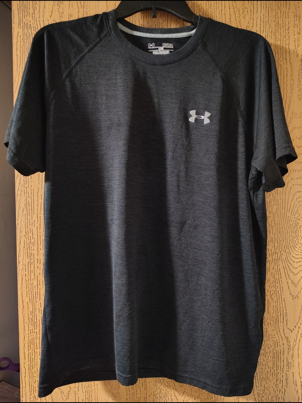 Under Armour Men’s Black Heather Performance Short Sleeve Tee